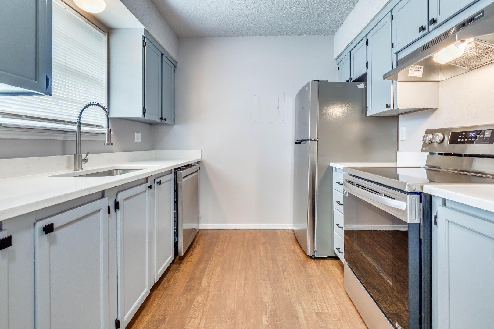Griffin Park Townhomes - 1201 Lakecrest Dr Norman, OK 73071 #Unit 1229 photo 2