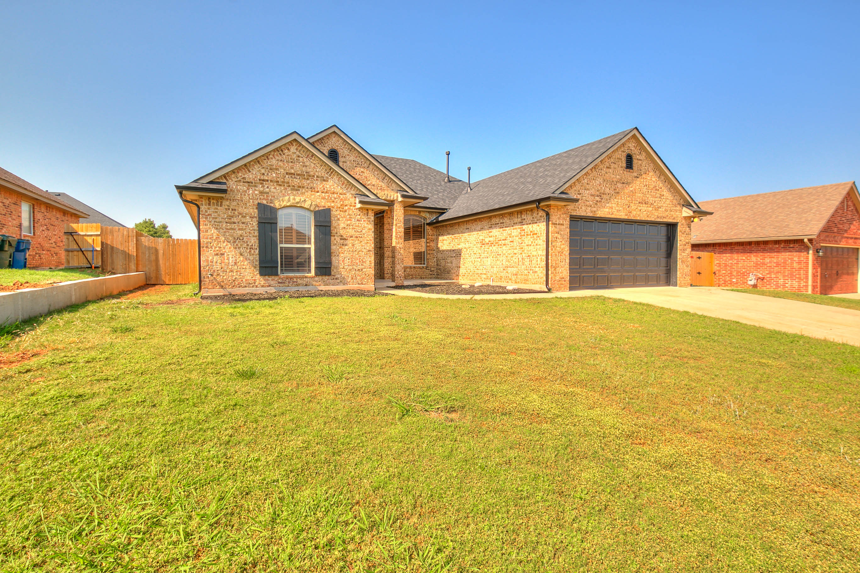 10811 Blue Sky Dr - 10811 Blue Sky Dr Midwest City, OK 73130 #Main photo 1